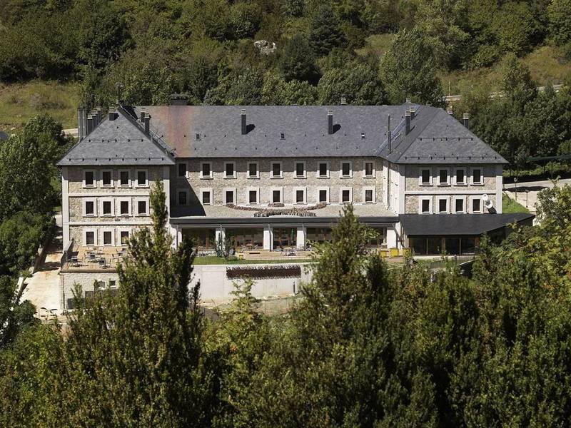 Hotel Santa Cristina Petit Spa Canfranc Buitenkant foto
