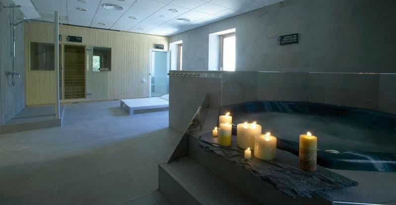 Hotel Santa Cristina Petit Spa Canfranc Buitenkant foto